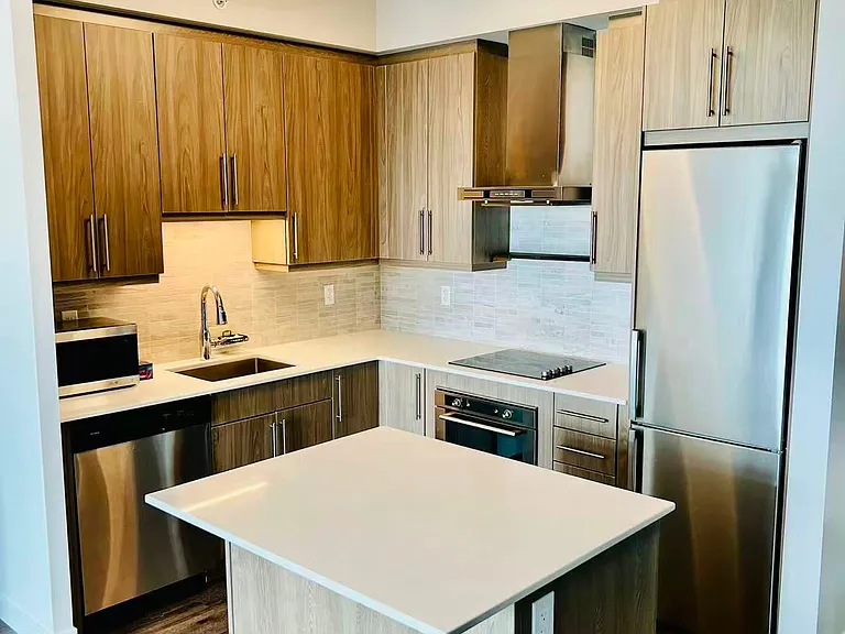 2081 Fairview St #1408 — Photo 9