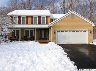 25 Neville Dr, Middletown, NJ 07748