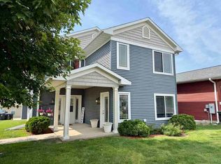 2731 Blazing Star Dr, Iowa City, IA 52240