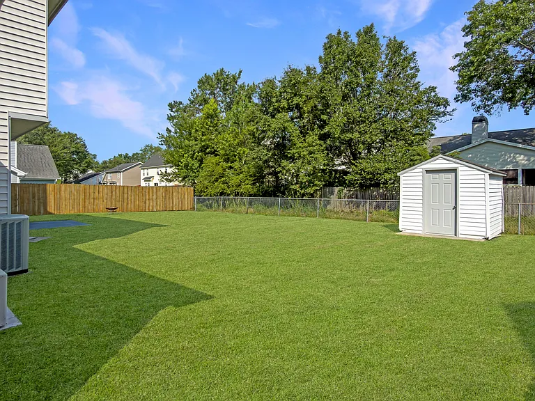 108 Heron Ln — Photo 40