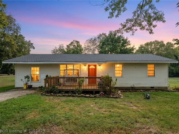157 S Wood St, Magazine, AR 72943