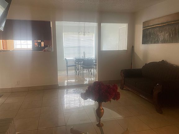 5th image of 6916 Misty Meadow Dr S