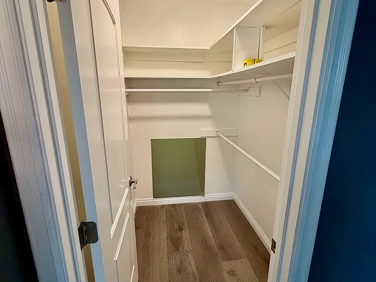 2229 E Chesterton St — Photo 21