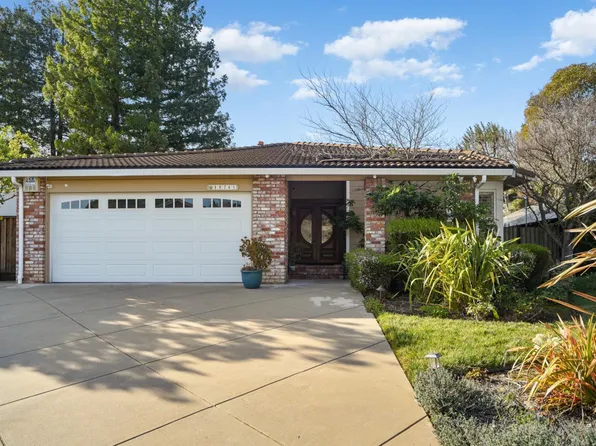 18745 E Cavendish Dr, Castro Valley, CA 94552
