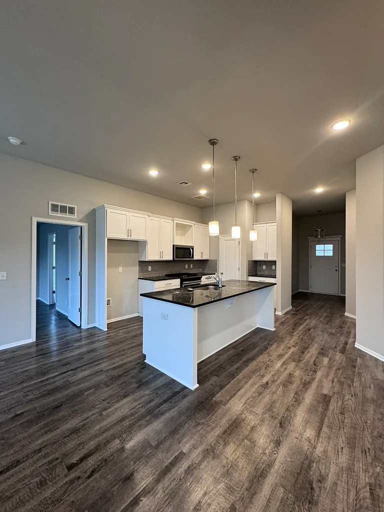 13322 S 19th Ct - Newer 4br Home In Bixby's Providence Hills! — Photo 3