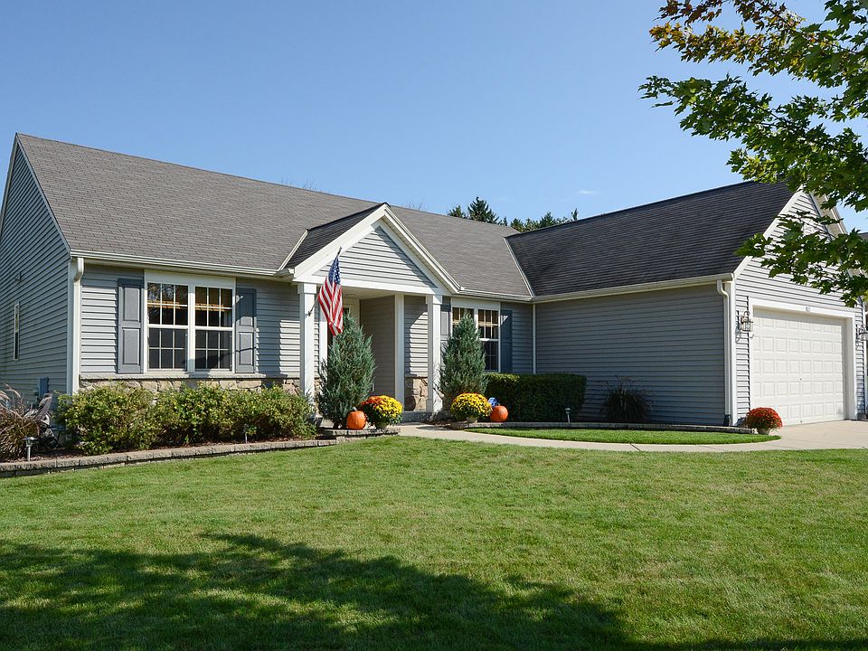 1st image of 451 Thurow Dr