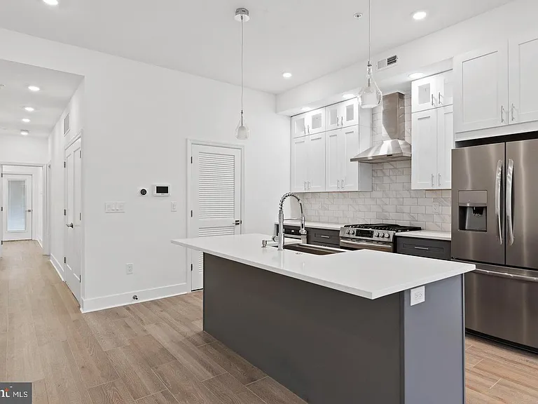 1335 N Franklin St #2 — Photo 4