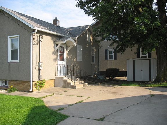 2nd image of 1518 Peoria St