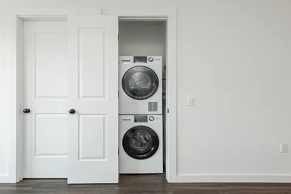 Rented by Modern Spaces | media 20