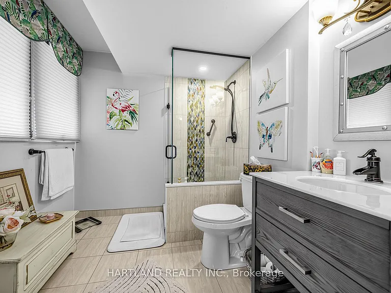 1333 Bloor St #2409 — Photo 11