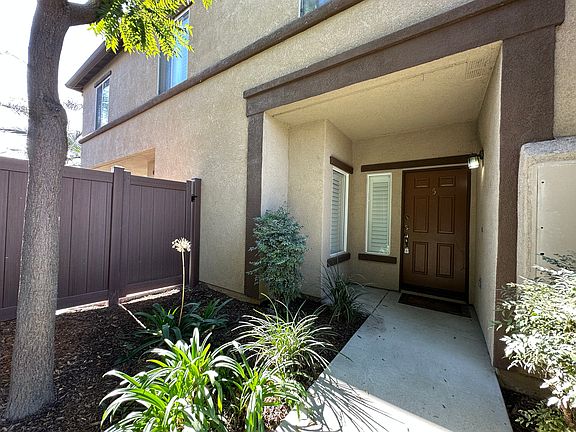 3rd image of 4456 Brisbane Way Unit 5