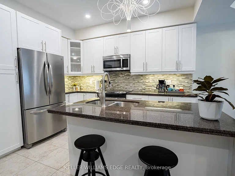 44 Medici Ln — Photo 9