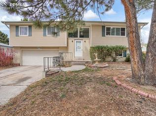 2734 Flintridge Cir, Colorado Springs, CO 80918