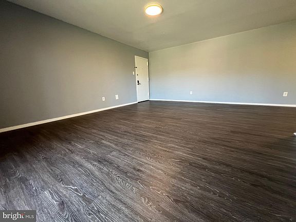 5th image of 7990 Audubon Ave APT 104