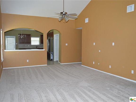 4th image of 5012 Williamette Ln