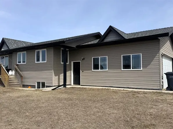 403 W 5th St, Marwayne, AB T0B 2X0