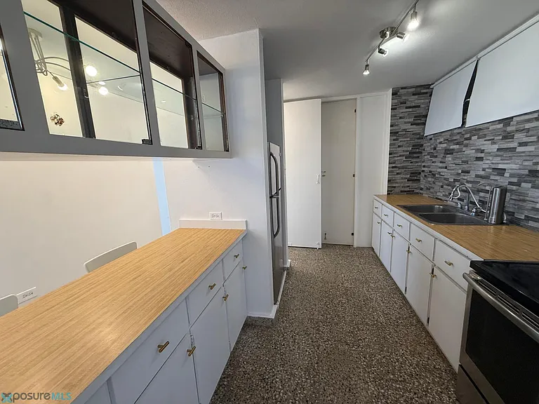 5 Condo Solimar Cerro #D — Photo 6