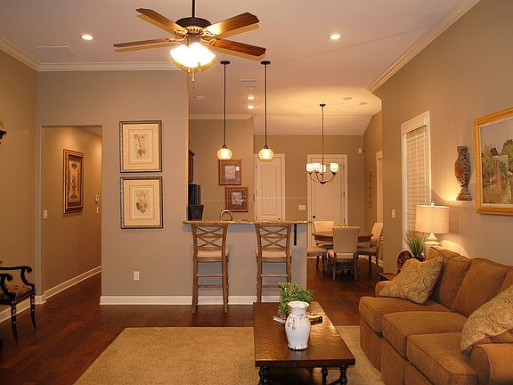 5th image of 8549 Woodland Rose Cir S