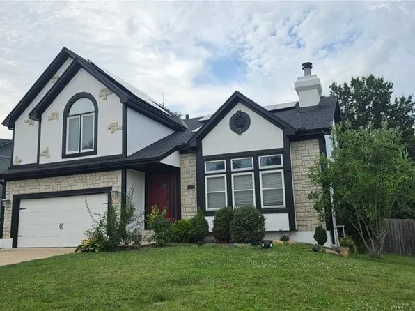 21206 W 55th Ter, Shawnee, KS 66218