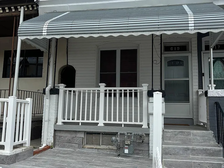 619 Weiser St — Photo 2
