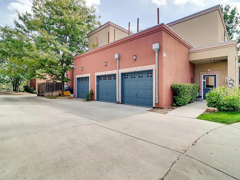 2625 Tabriz Pl — Photo 27