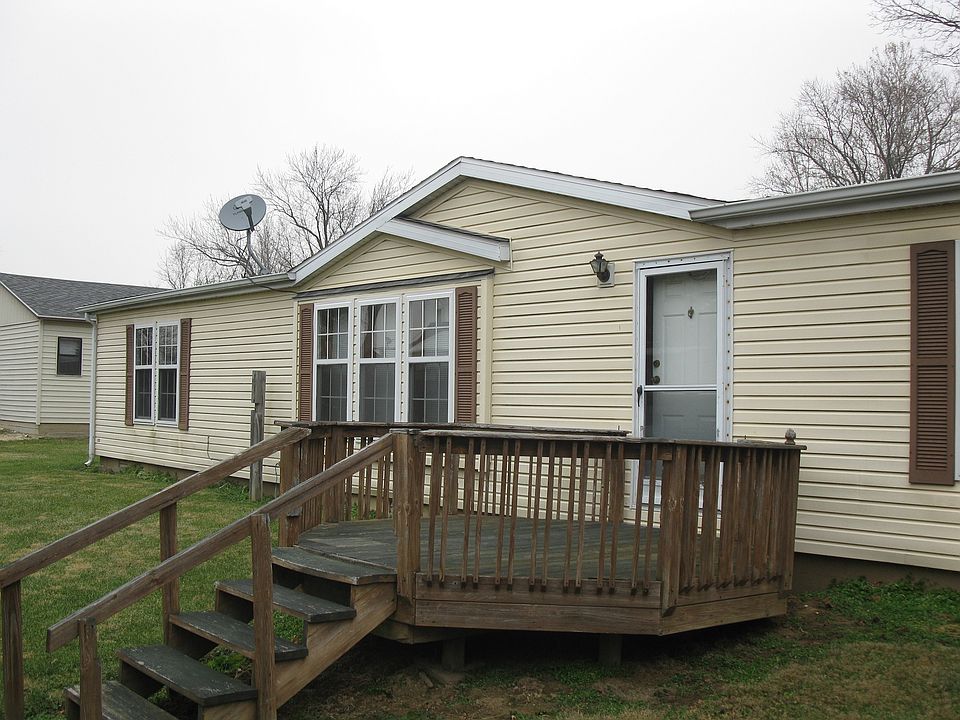 1st image of 109 E 1st St