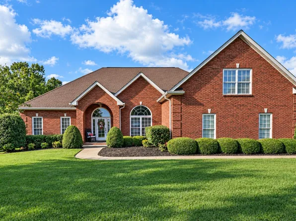 3009 Edgemont Dr, Clarksville, TN 37043
