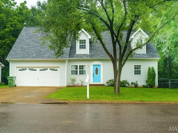 1121 Sycamore Dr, Rolla, MO 65401