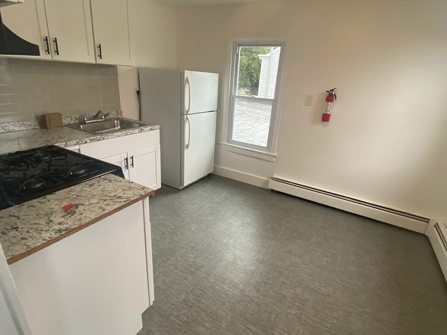 1 bed, $1,275 — Photo 2