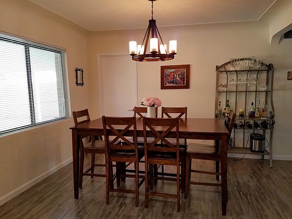 Dining room can accommodate a large table!