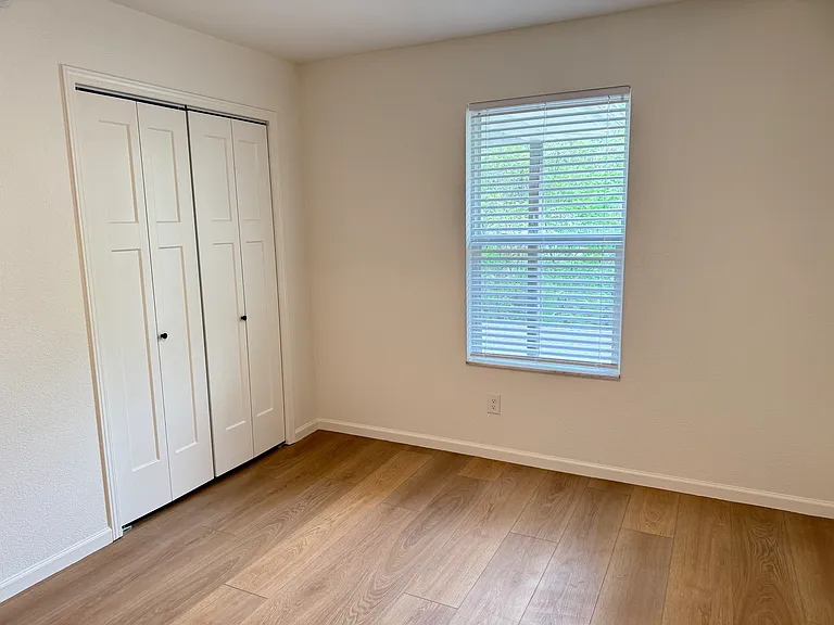 5504 Valley View Dr #6 — Photo 11