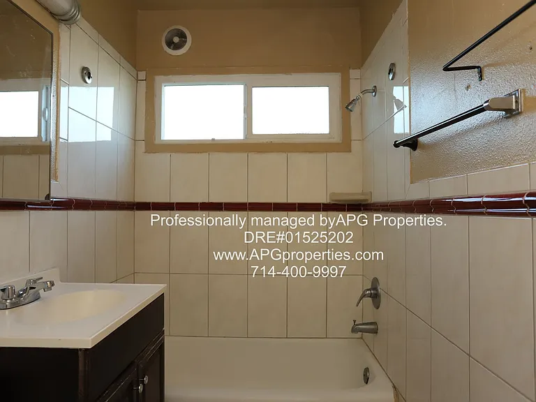 1834 W Gramercy Ave #A — Photo 12