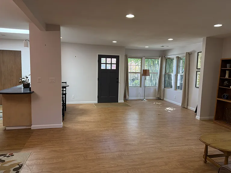909 Bienville St — Photo 3