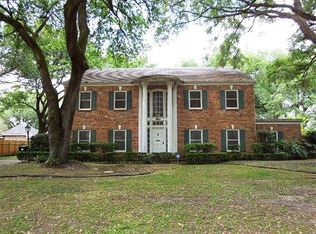 5646 Durham Dr, New Orleans, LA 70131