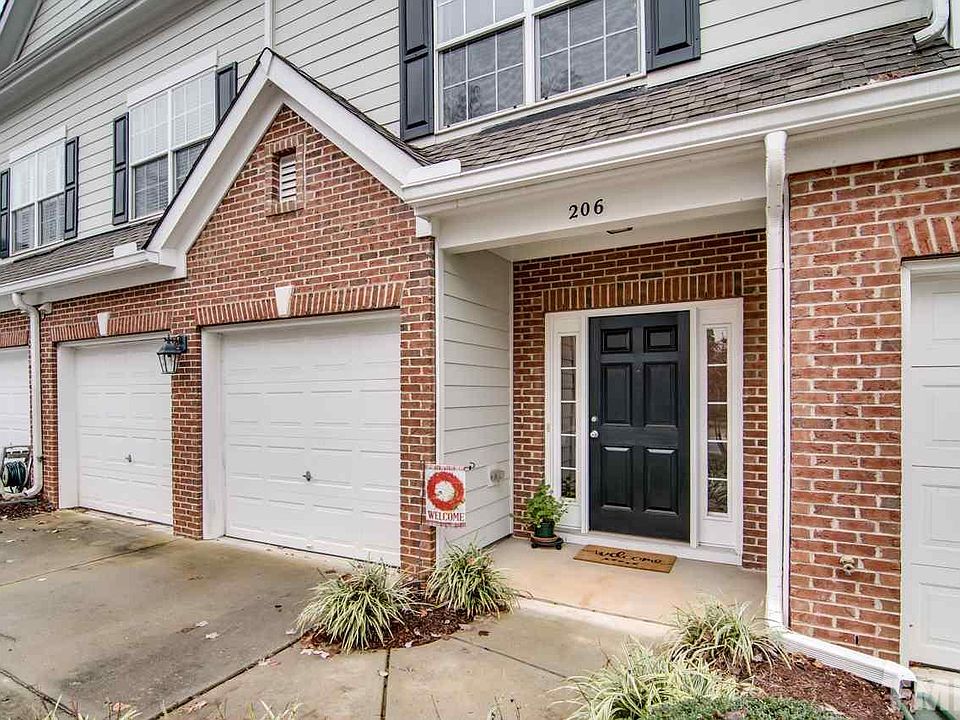 1st image of 206 Bartlett Cir
