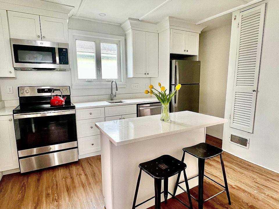 1st image of 83 1/2 Summer St Unit 2