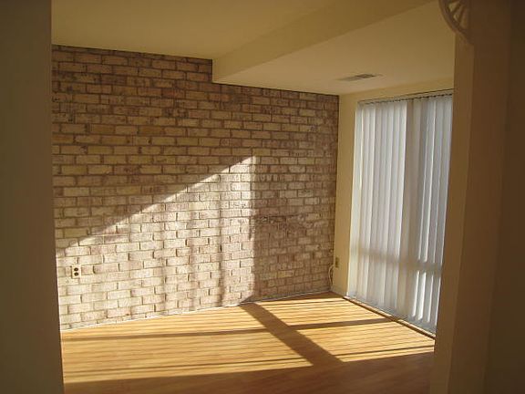 5th image of 10008 Stedwick Rd APT 102