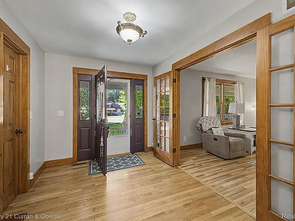3rd image of 25900 Belledale St