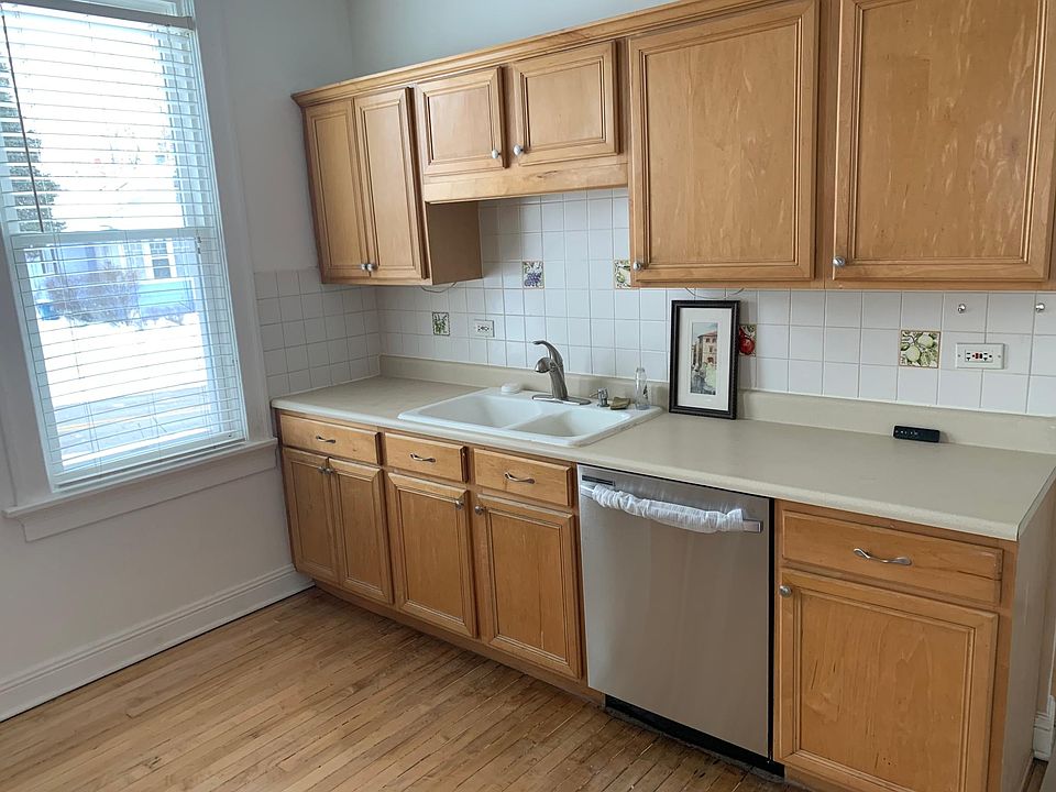 1st image of 326 E North Ave #1