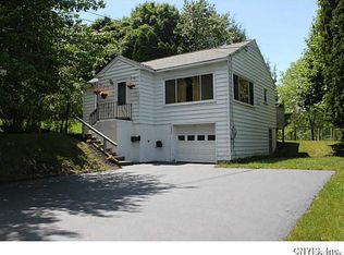 4863 Iroquois Ave, Syracuse, NY 13215