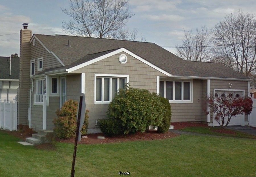 1st image of 201 Violet St