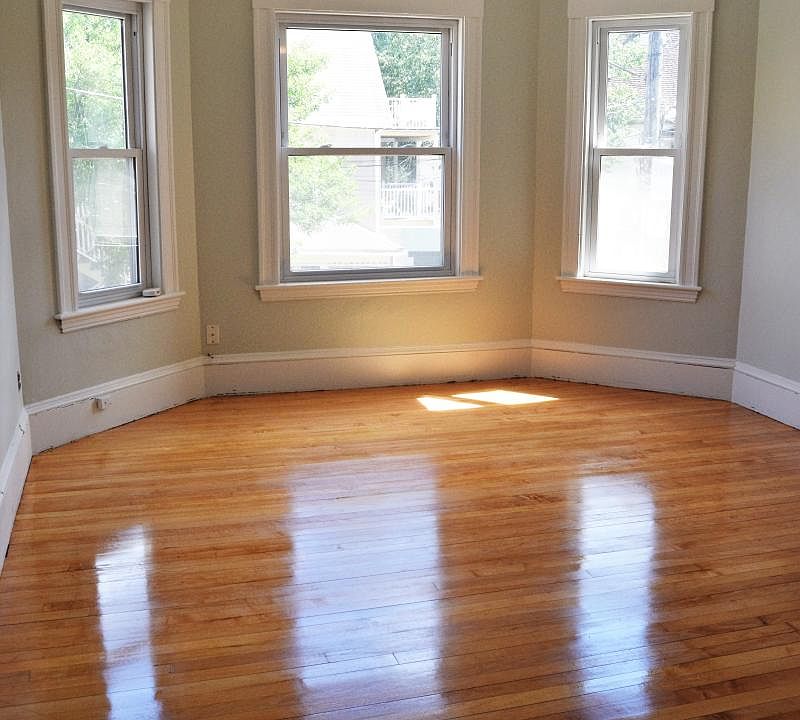 1st image of 410 Medford St #11