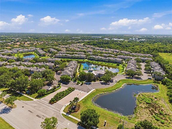 2nd image of 7560 Plantation Cir