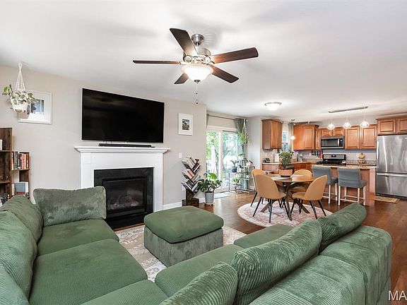 5th image of 1140 Lear Ln