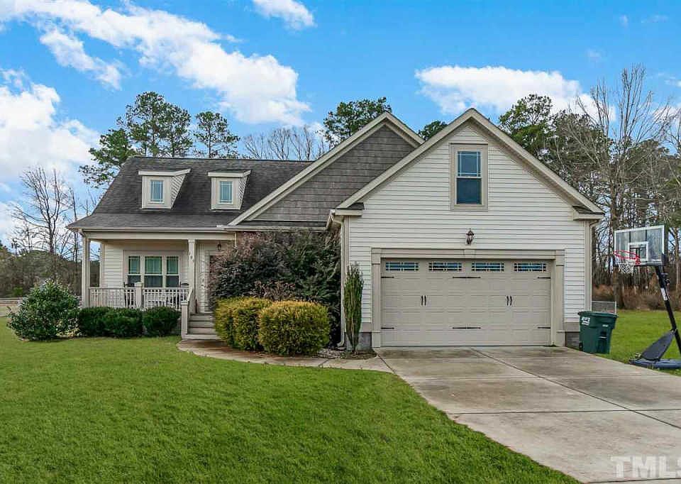 1st image of 105 Carolina Forest Dr