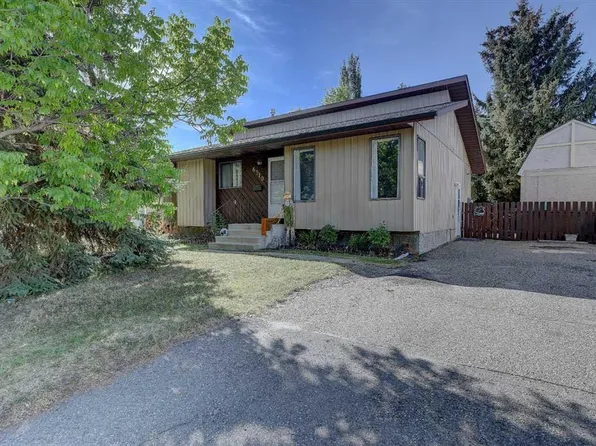 6910 E 94th St, Grande Prairie, AB T8V 5S8