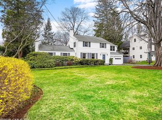 32 Winthrop Dr, Riverside, CT 06878