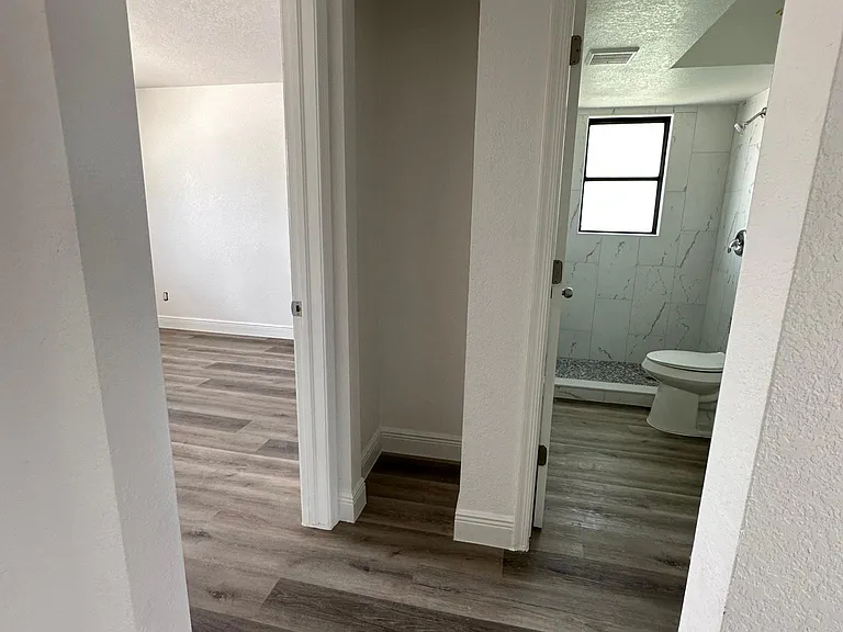2811 SE 15th Pl #203 — Photo 9