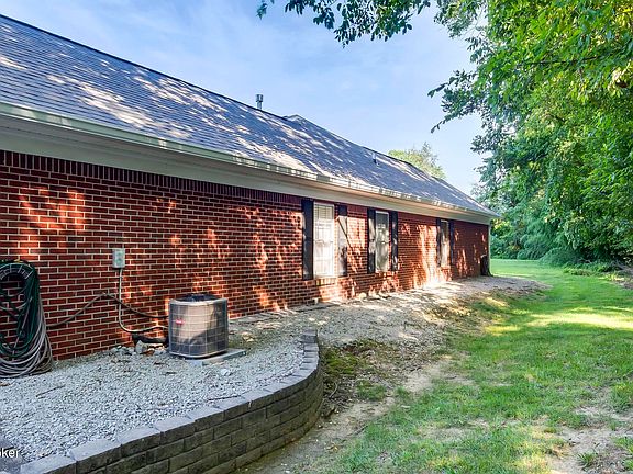 5th image of 7700 Lazy Creek Ct