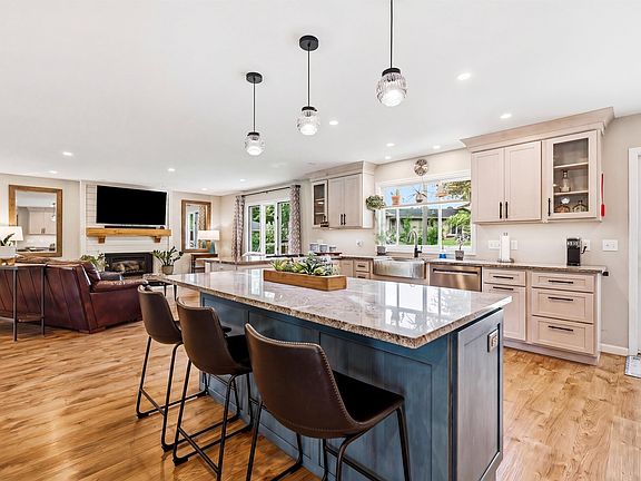 4th image of 3025 Country Cove Ct